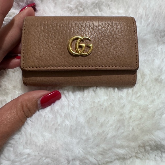 Gucci Accessories - Gucci key holder
